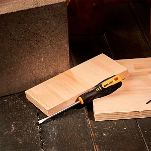 Отвертка шлицевая Rexant SL5*100 мм двухкомпонентная рукоятка. Изображение - 2