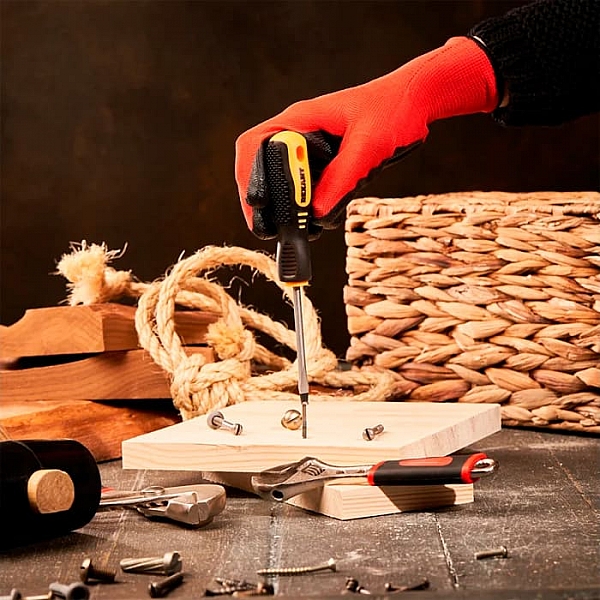 Отвертка шлицевая Rexant SL5*75 мм двухкомпонентная рукоятка