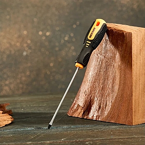 Отвертка шлицевая Rexant SL3*100 мм двухкомпонентная рукоятка. Изображение - 1