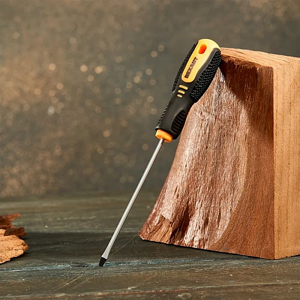 Отвертка шлицевая Rexant SL3*100 мм двухкомпонентная рукоятка