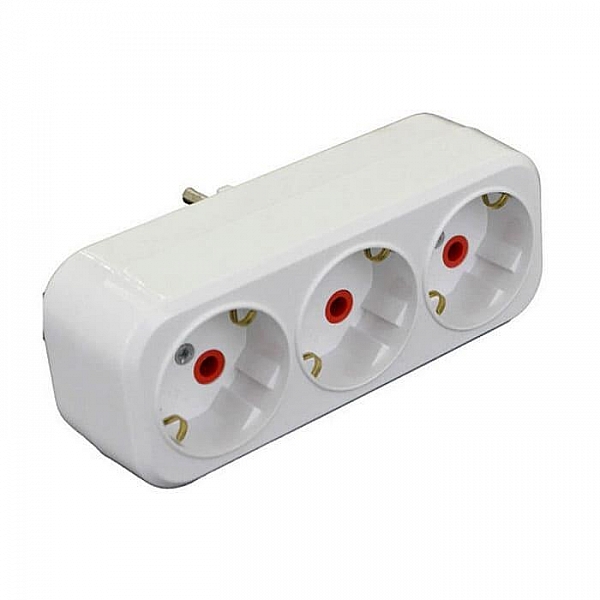 Разветвитель FAR F18 3 гнезда с заземлением