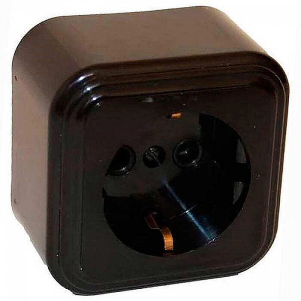 Розетка Элект RA16-133-Ч 1 место с заземлением черный