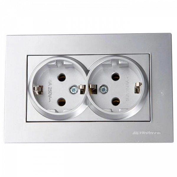 Розетка Mutlusan Rita 2220 202 0282 2 места 2*2P+E в комплекте с рамкой нержавеющая сталь