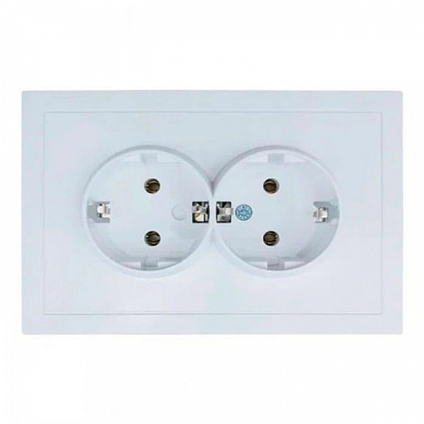 Розетка Lezard Zima 704-0200-127BQC 2 места безвинтовой с заземлением белая