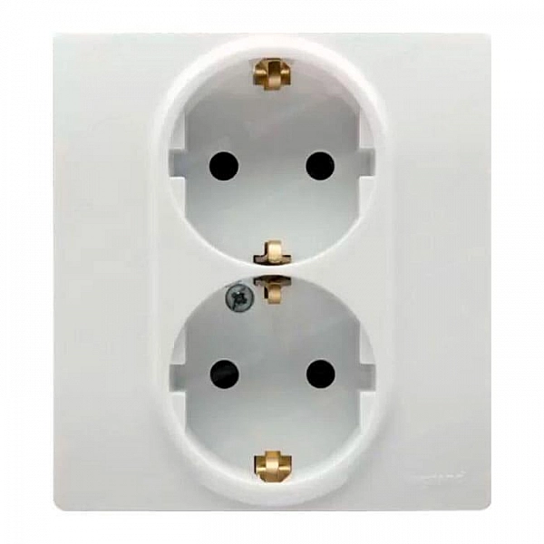 Розетка Legrand Etika 672272 2*2P+E нем. стд. белый