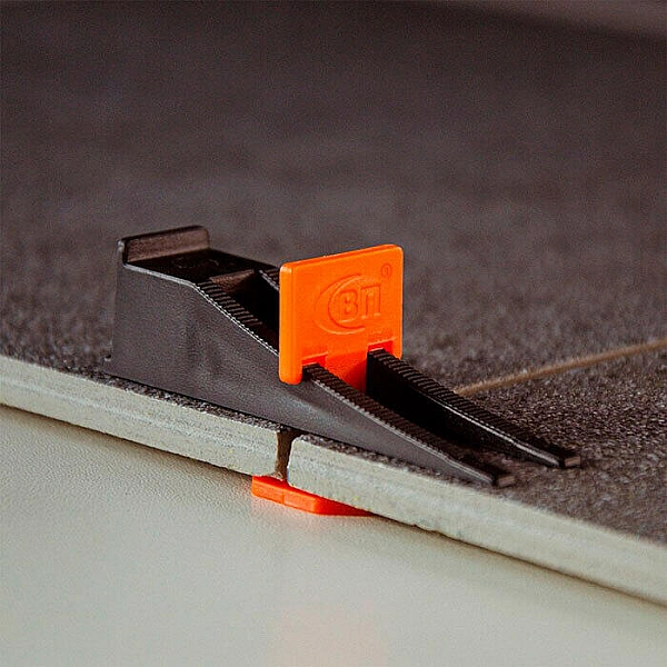 Система выравнивания плитки Пластик Руси Клин 50 шт черный