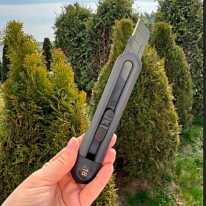 Нож Deli HT4018 Home Series Black 18 мм. Изображение - 3